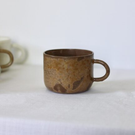Tasse fauve